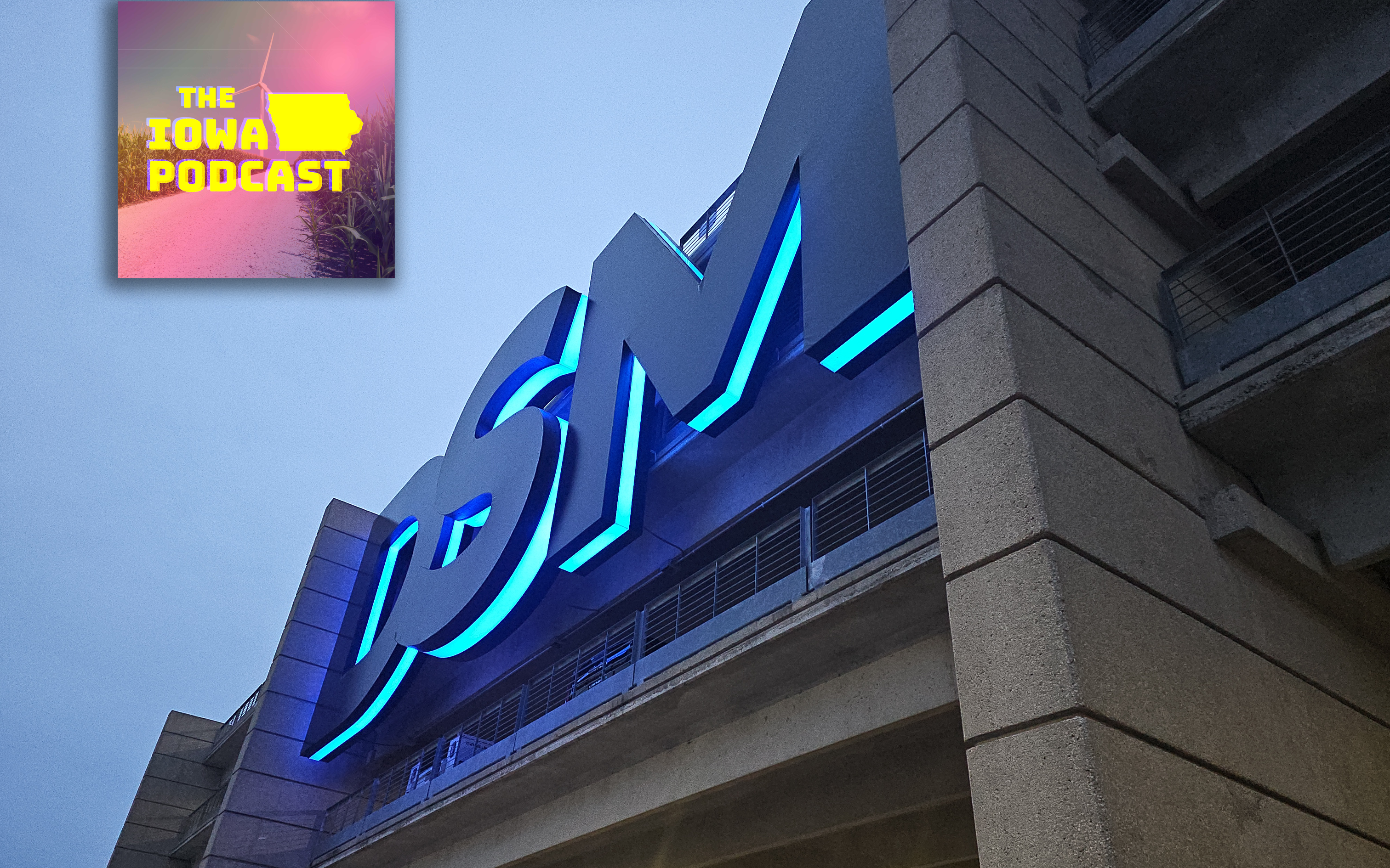 The New DSM sign at Des Moines International Airport